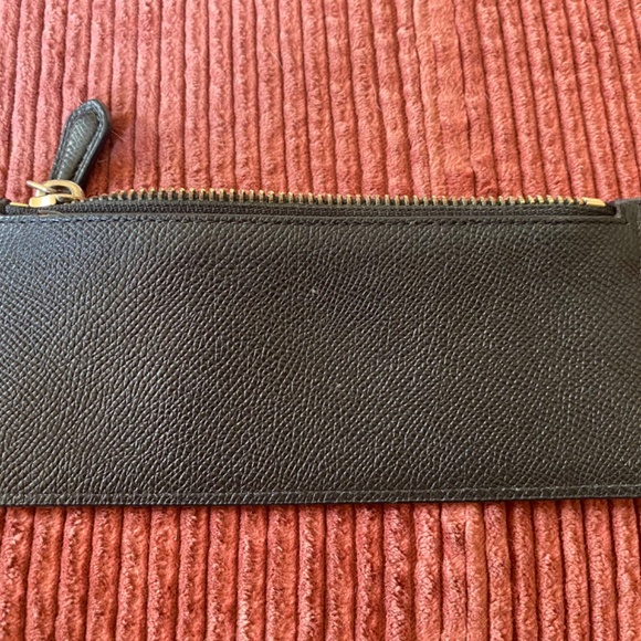 Small black pebble leather Coach zipper pouch - Picture 6 of 6